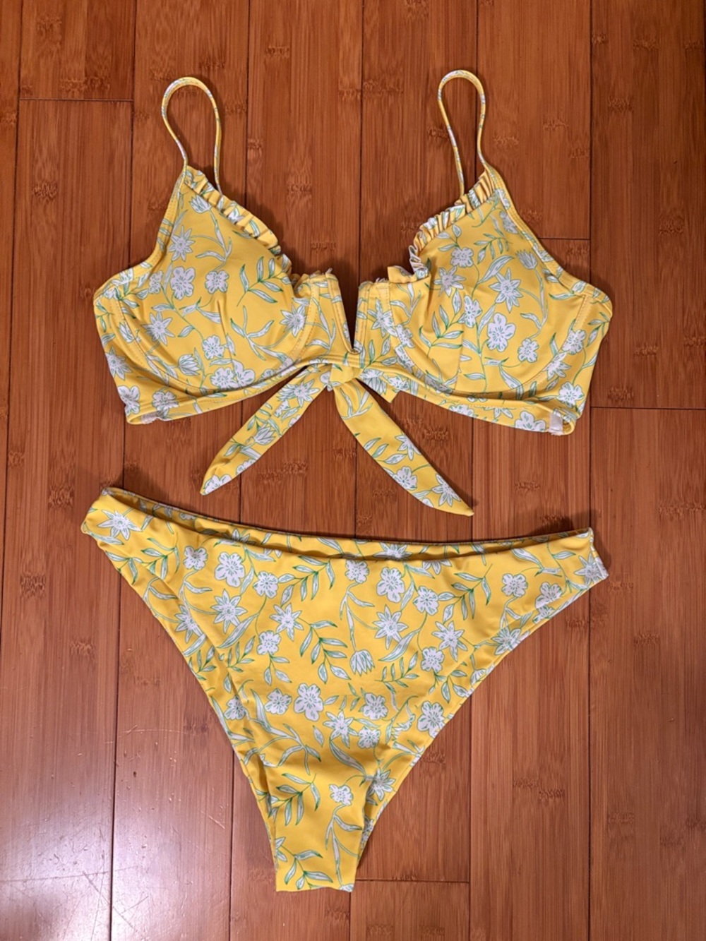 Zaful Yellow Floral Tie-Front Bikini Set XL ( 12-14 )